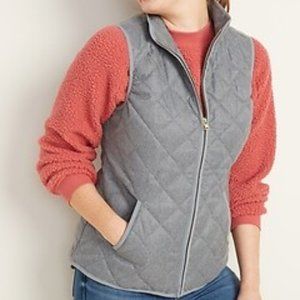 Old Navy Lightweight Diamond-Quilted Zip Vest
